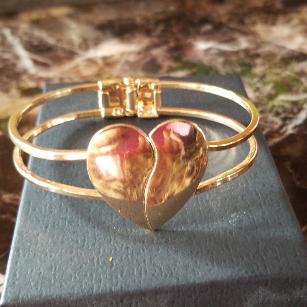 Heart Bangle